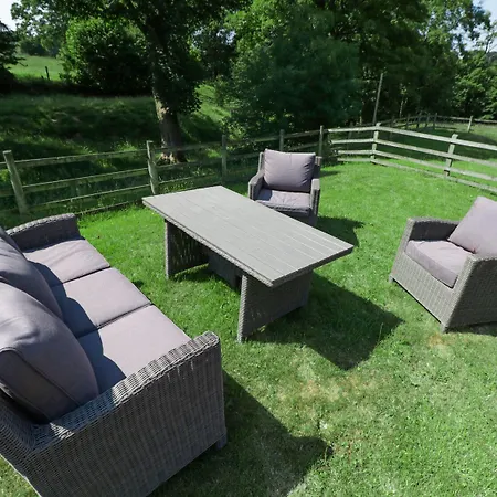 בית נופש Mill Dam Farm Bentham